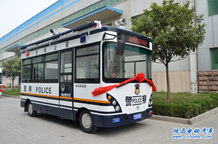 天津?qū)氎骧欛R移動警務(wù)室發(fā)車——打造一體化實(shí)戰(zhàn)警務(wù)平臺