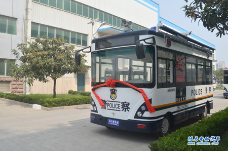 廣東東莞移動警務(wù)室發(fā)車——打造群眾身旁的“微型派出所”