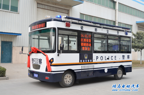江西景德鎮(zhèn)移動警務(wù)室發(fā)車——“瓷都”新添“安全衛(wèi)士”