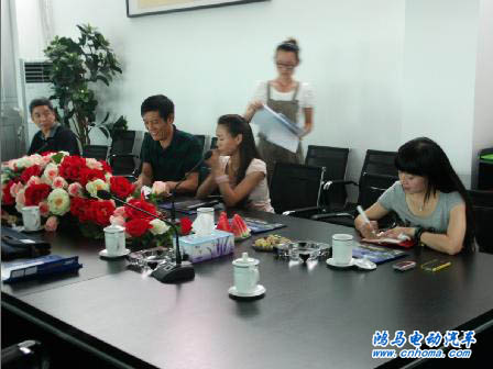 鴻馬流動警務(wù)室