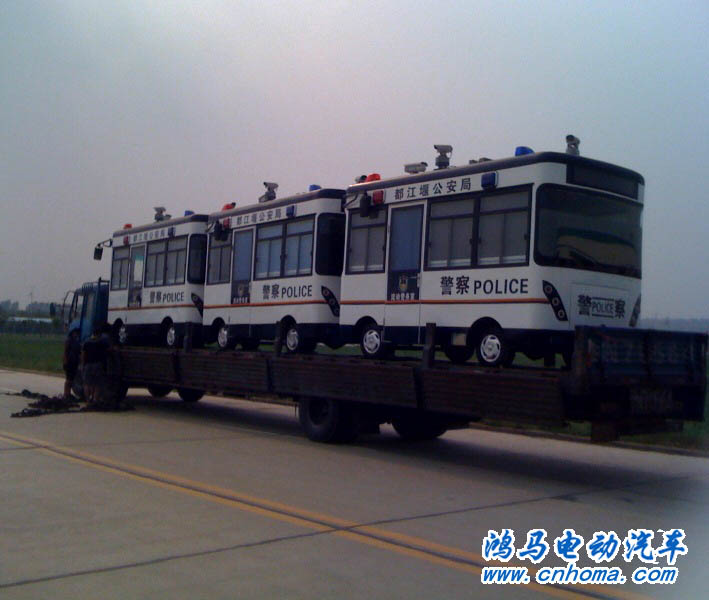 四川流動(dòng)警務(wù)室都江堰流動(dòng)警務(wù)站